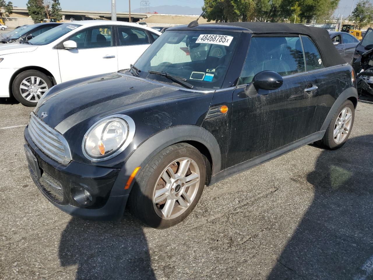 2012 MINI Convertible, VIN WMWZN3C59CT135270 — Механическое