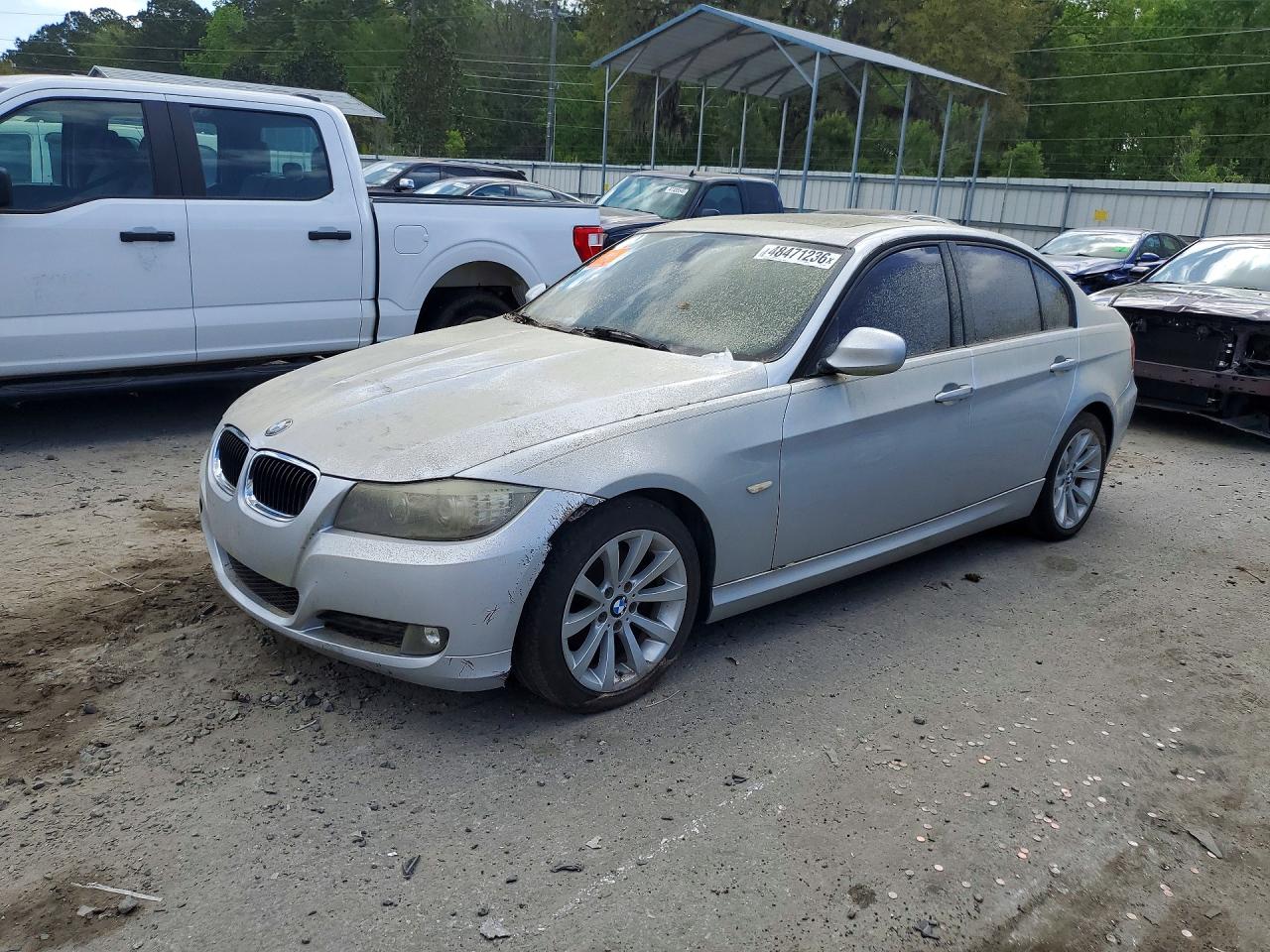 2011 BMW 3 Series 328i, VIN WBAPH7C56BE682425 — Front end