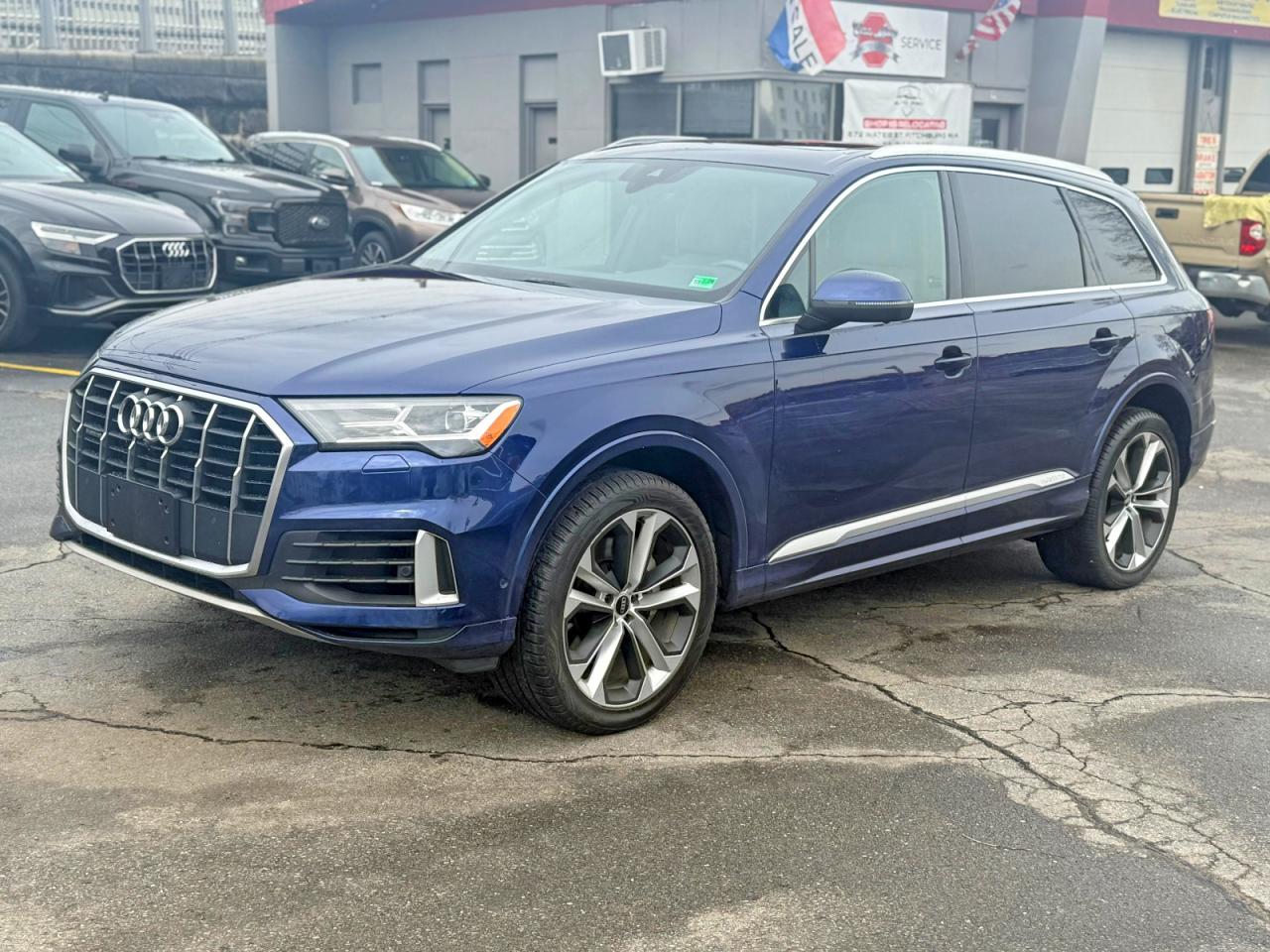 2021 Audi Q7 Premium Plus, VIN WA1LXAF72MD014929 — Фото с аукциона