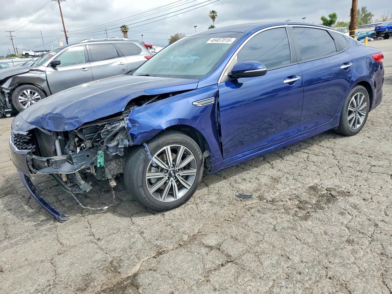 2019 Kia Optima LX, VIN 5XXGT4L3XKG378248 — Front end