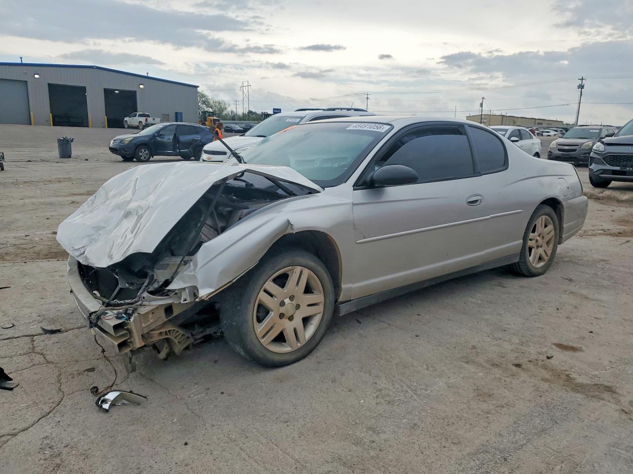 2004 Chevrolet Monte Carlo LS, VIN 2G1WW12E049416674 — Front end