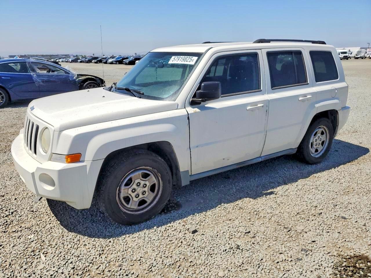 2010 Jeep Patriot Sport, VIN 1J4NT2GB3AD617655 — Rear end