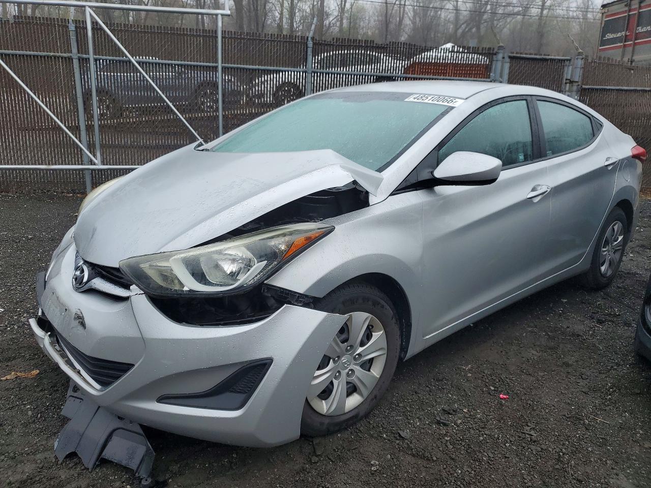 2016 Hyundai Elantra SE, VIN 5NPDH4AE6GH746722 — Front end
