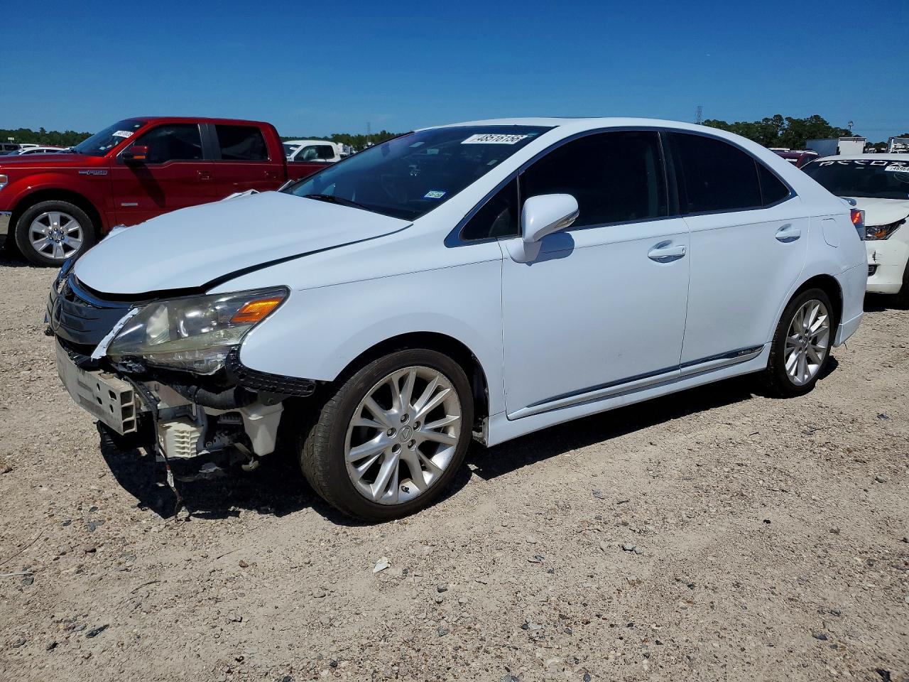 2010 Lexus HS 250h Premium, VIN JTHBB1BA0A2006142 — Front end