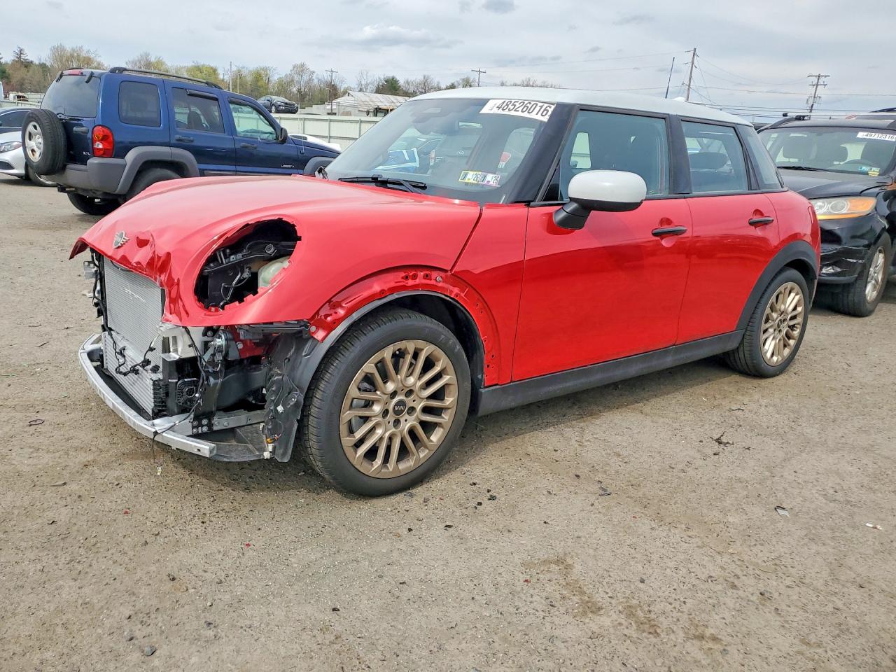 2025 MINI Hardtop 4 Door Cooper S, VIN WMW53GD07S2X52458 — Front end