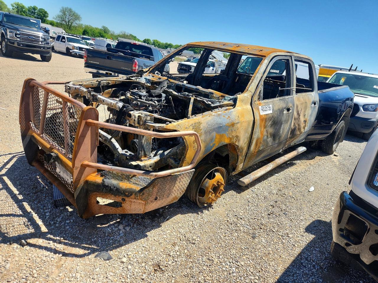 2020 Ram 3500 Tradesman, VIN 3C63RRGL7LG114544 — Пожар