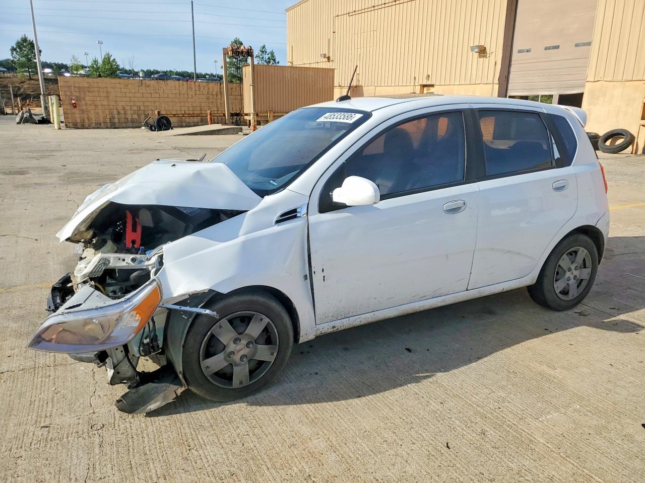 2009 Pontiac G3, VIN KL2TD66EX9B637750 — Front end