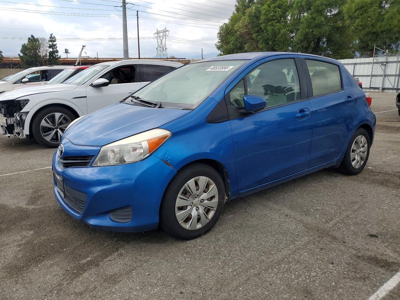2014 Toyota Yaris LE, VIN JTDKTUD39ED583132 — Minor dents and scratches