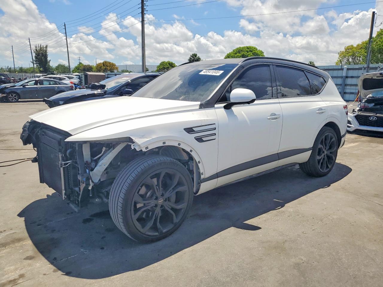 2022 Genesis GV80, VIN KMUHCESC9NU101470 — Front end