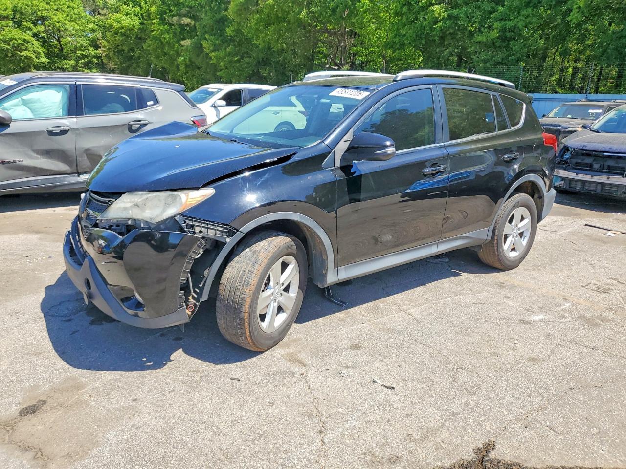 2013 Toyota RAV4 XLE, VIN 2T3WFREV3DW048742 — Front end