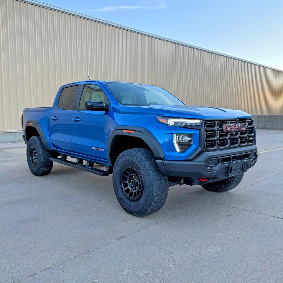 2024 GMC Canyon 4WD AT4X, VIN 1GTP6EEK5R1230788 — Prior damage history