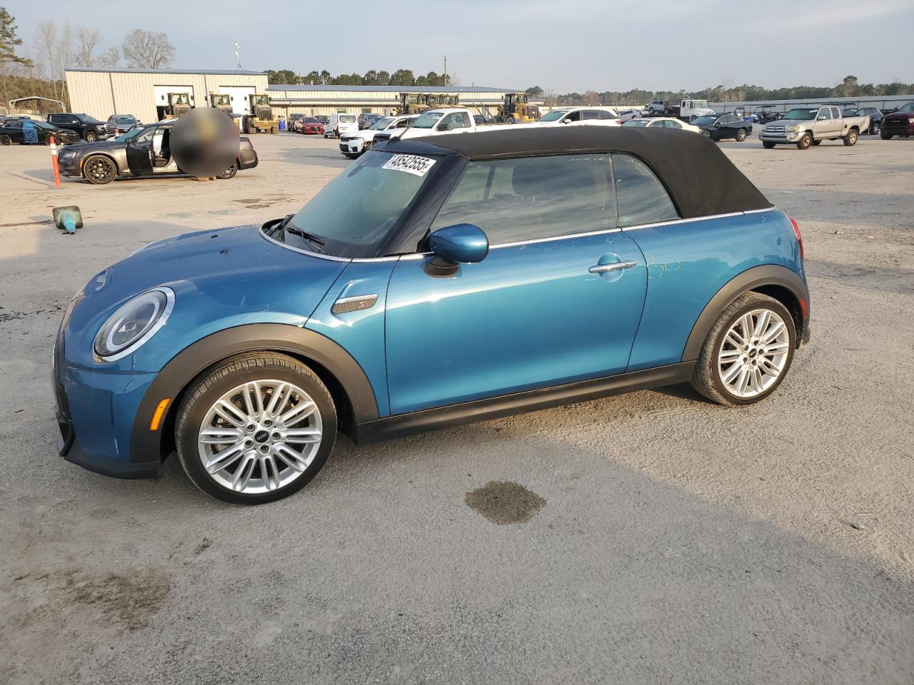 2022 MINI Convertible Cooper S, VIN WMW43DL00N3P16346 — Бок
