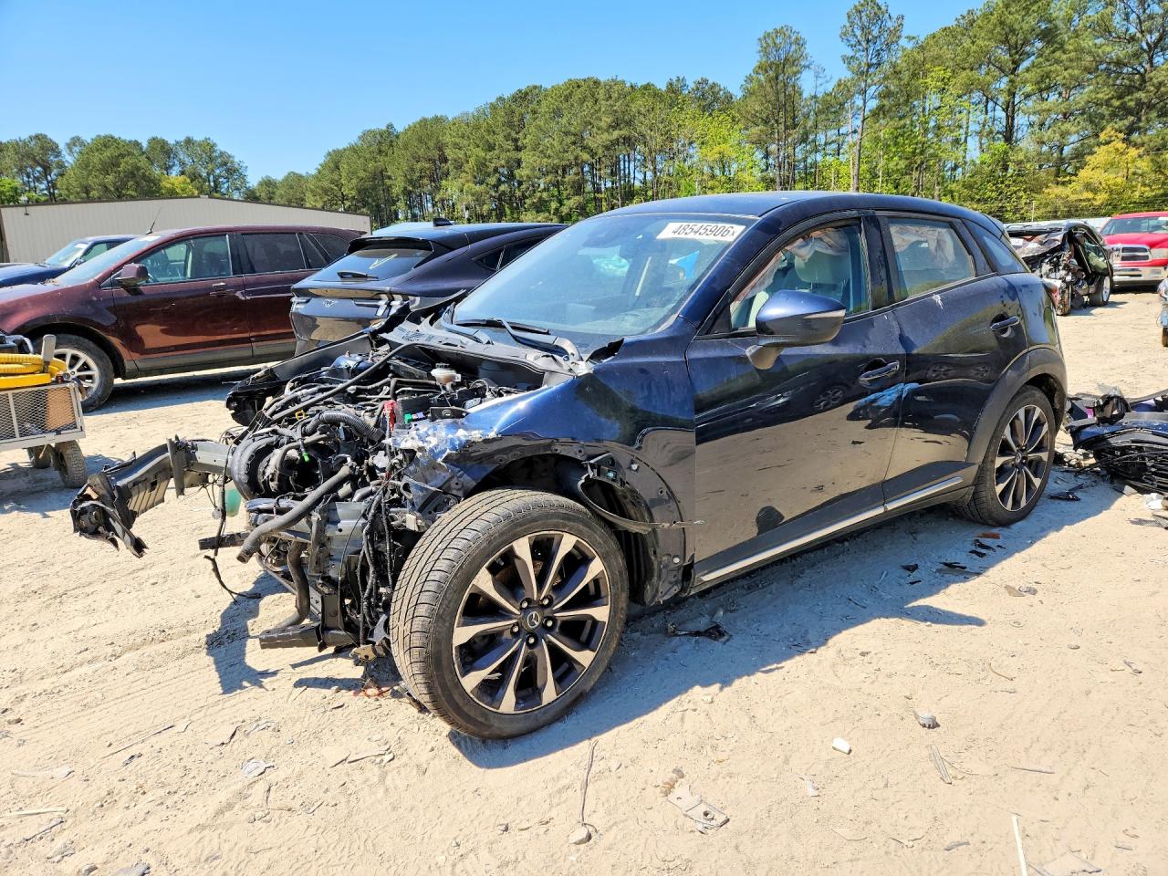 2019 Mazda CX-3 Grand Touring, VIN JM1DKFD73K0427892 — Front end
