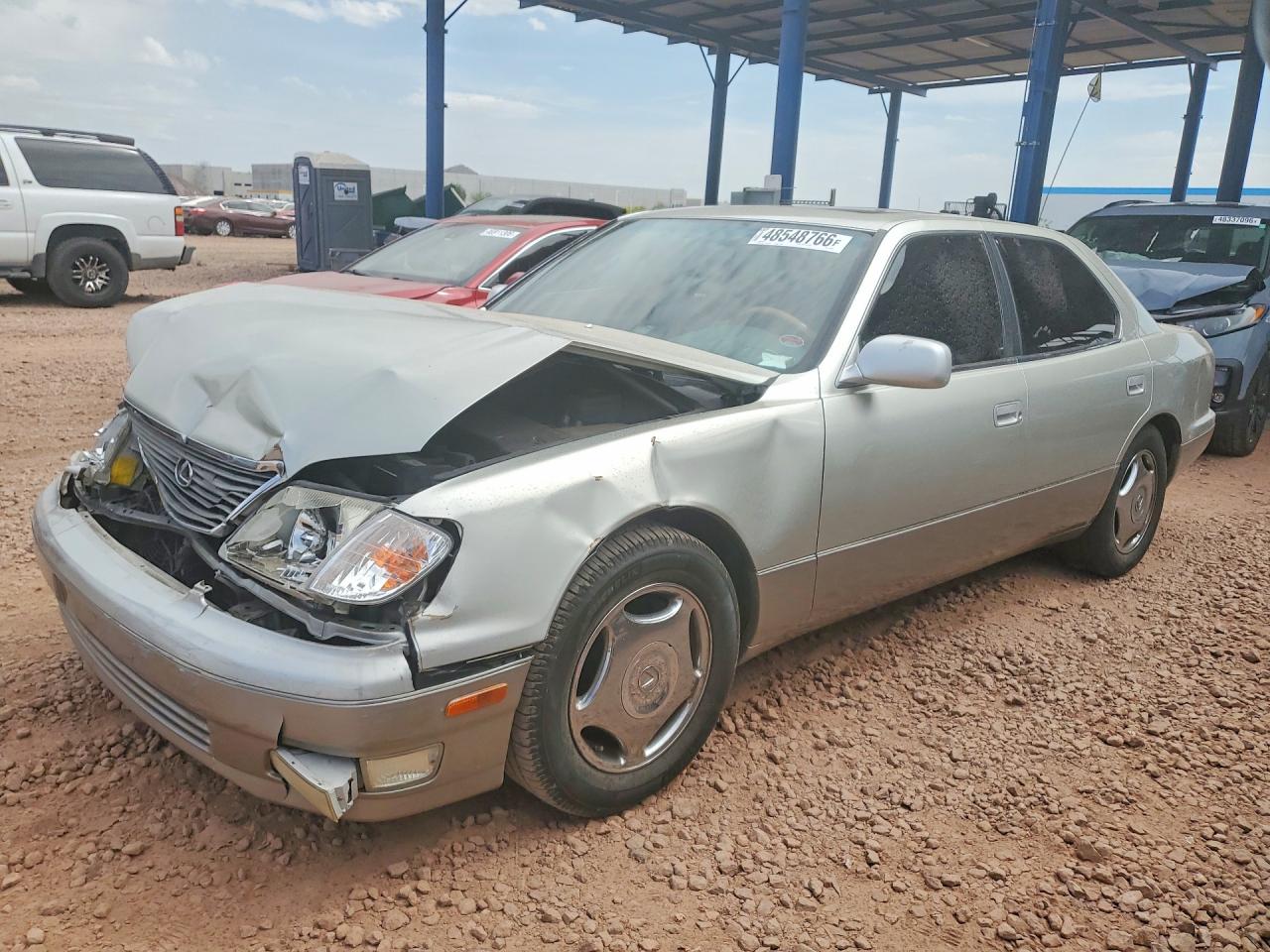 2000 Lexus LS 400, VIN JT8BH28F2Y0181554 — Front end