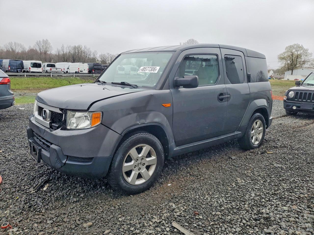 2011 Honda Element EX, VIN 5J6YH2H7XBL002682 — Front end