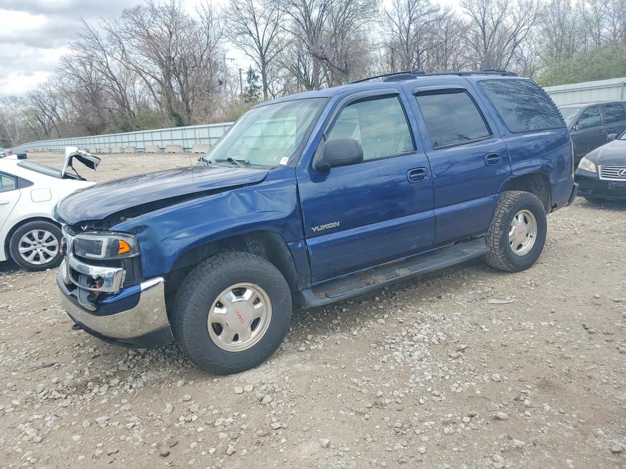 2002 GMC Yukon SLT, VIN 1GKEK13Z02J252400 — Front end