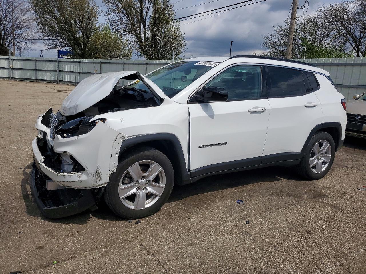 2022 Jeep Compass Altitude, VIN 3C4NJCBB3NT229124 — Front end
