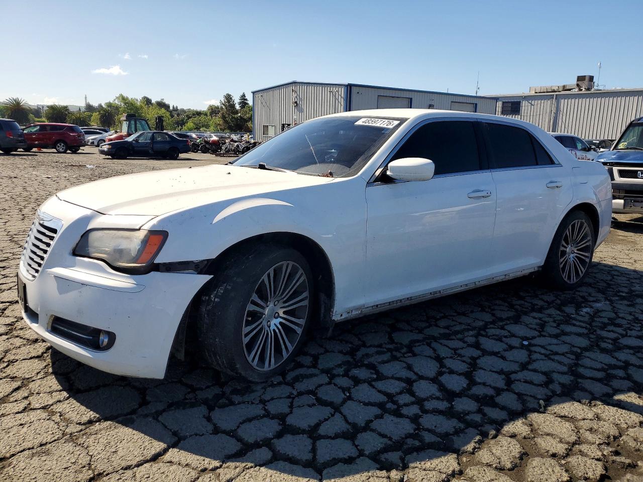 2012 Chrysler 300 S, VIN 2C3CCABG7CH186130 — Front end