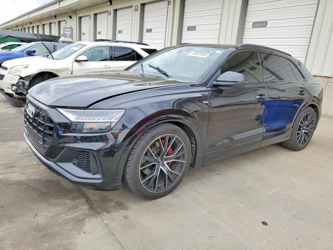2019 Audi Q8 Prestige, VIN WA1FVBF10KD026871 — Мелкие вмятины и царапины