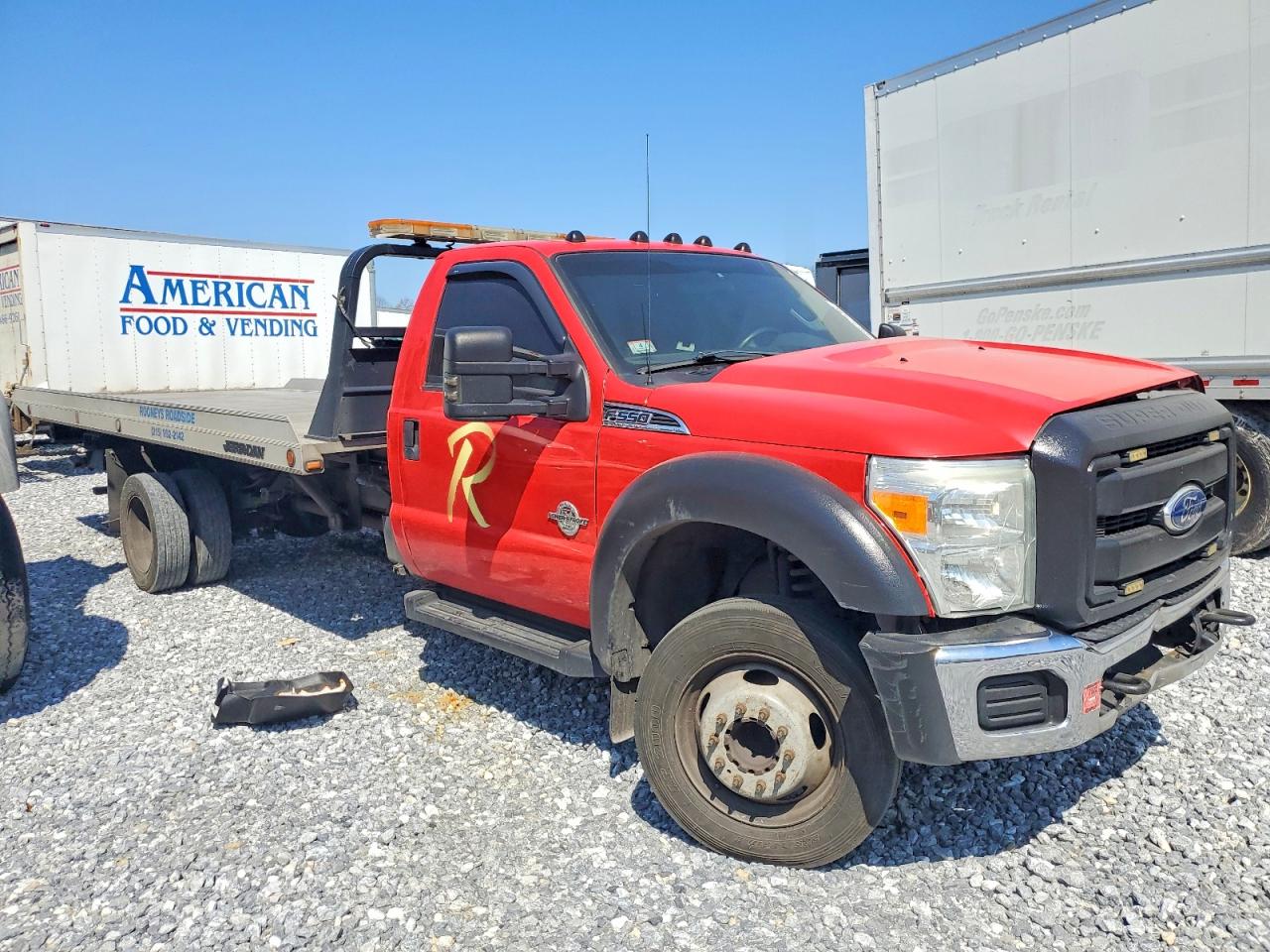 2012 Ford F-550 XLT, VIN 1FDUF5GT9CEA67776 — Side
