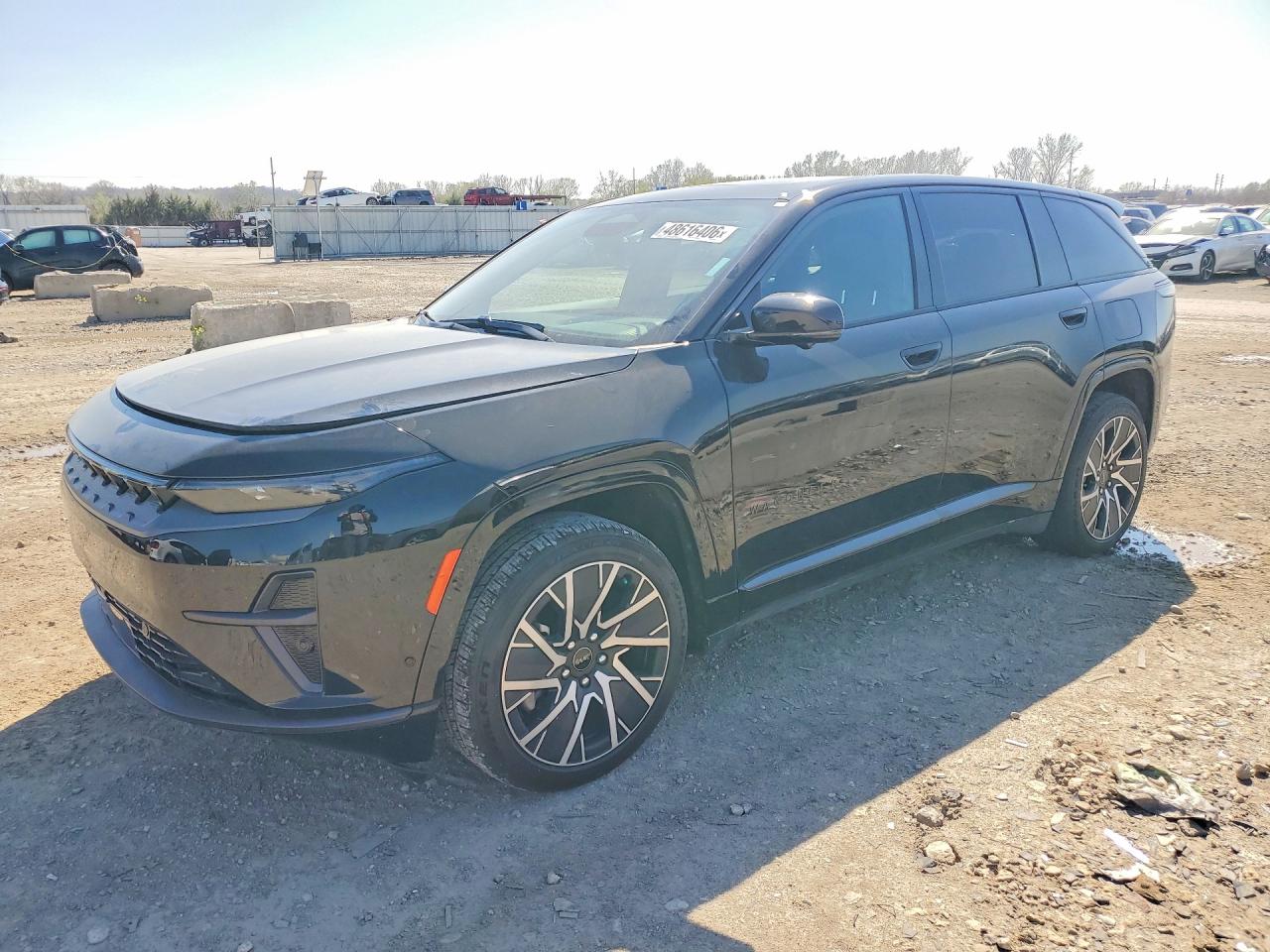 2025 Jeep Wagoneer S Limited, VIN 3C4RJNCK2ST582199 — Minor dents and scratches