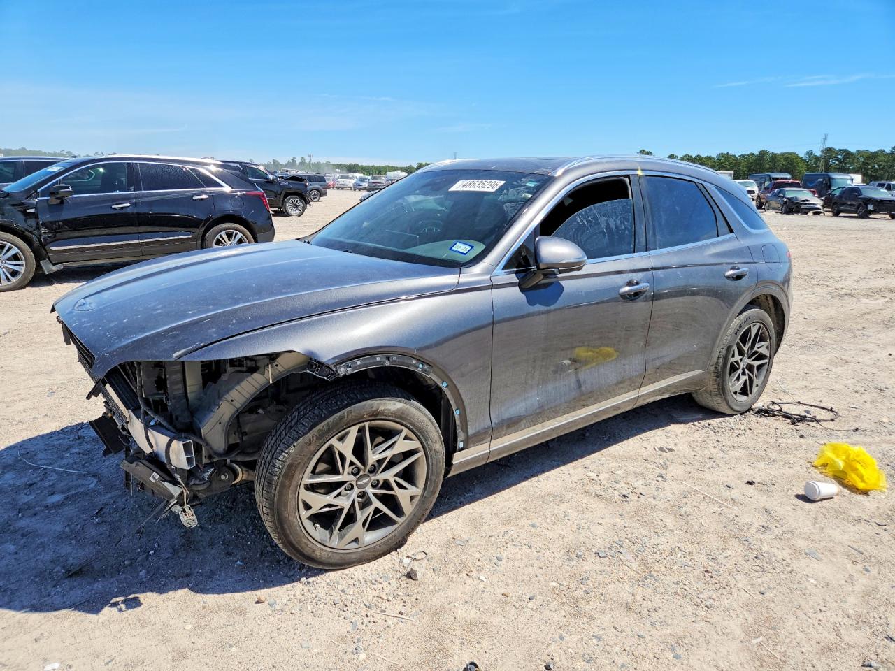 2022 Genesis GV70 2.5T, VIN KMUMADTB6NU067945 — Front end