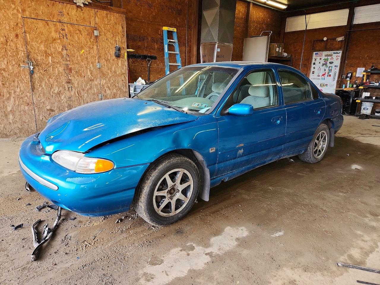 1995 Ford Contour, VIN 1FALP67L8SK208023 — Front end