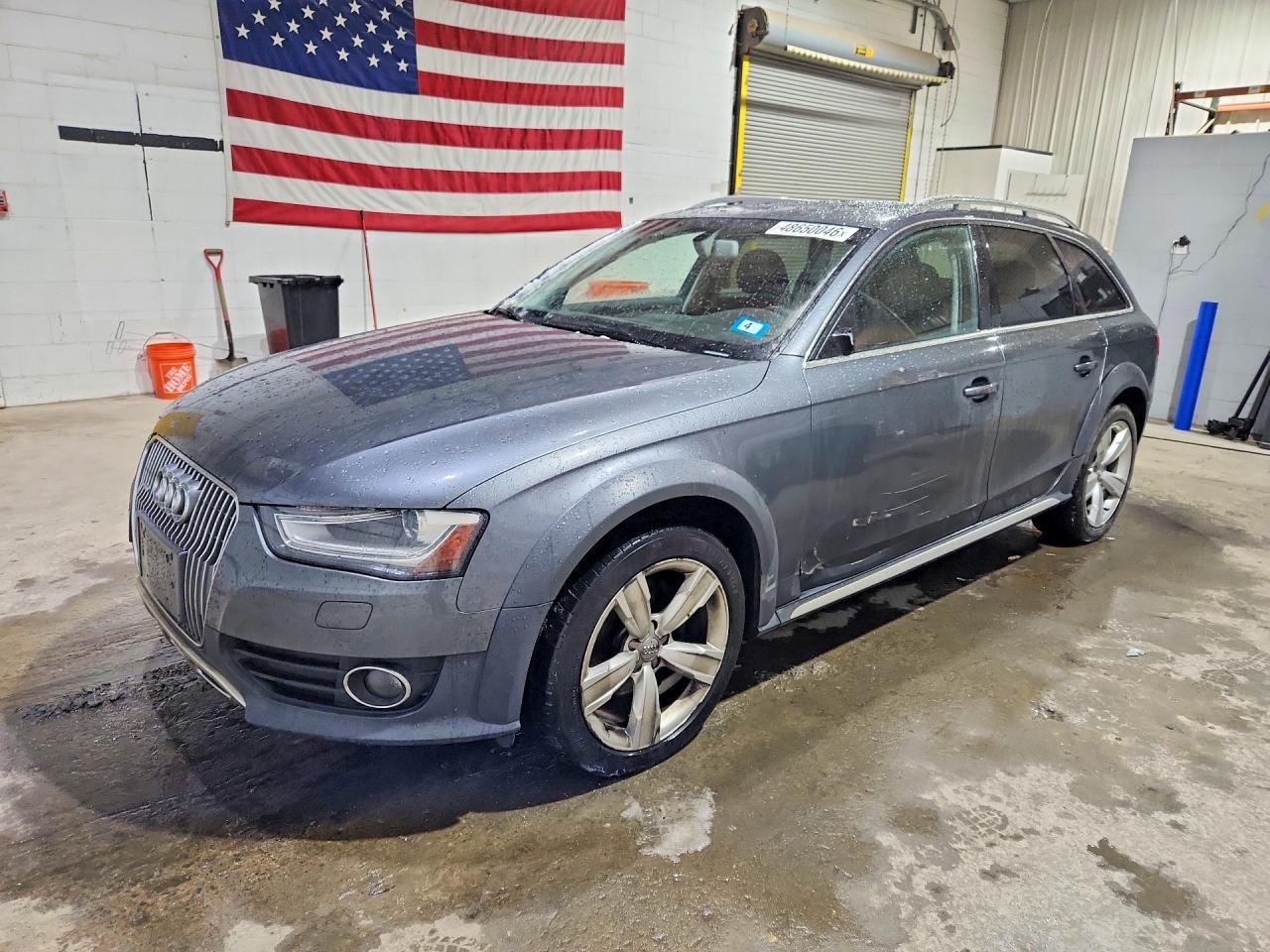 2015 Audi allroad A4 Premium, VIN WA1TFAFLXFA016125 — Бок