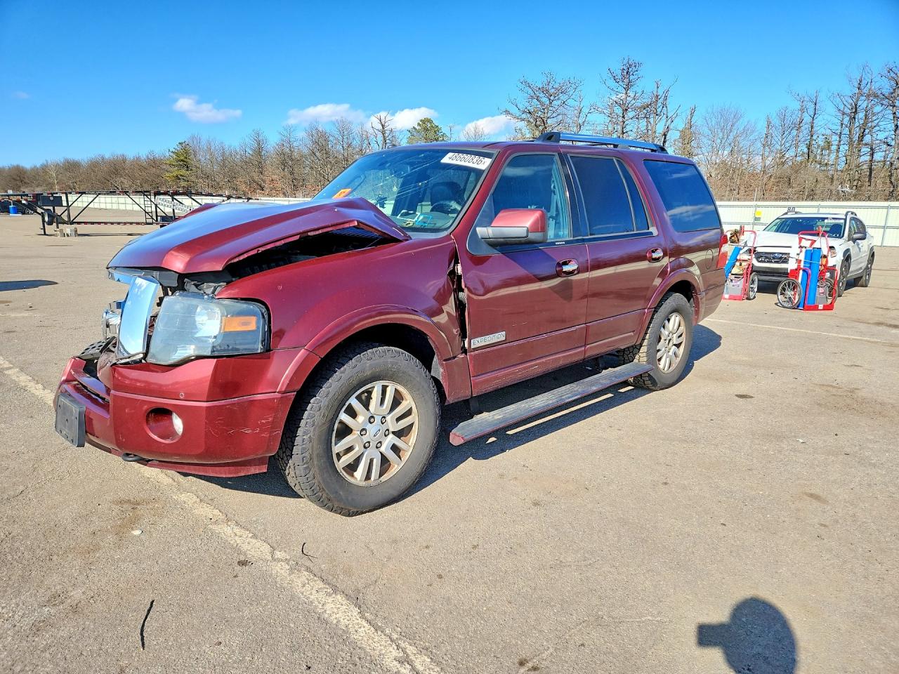 2013 Ford Expedition Limited, VIN 1FMJU2A59DEF23021 — Front end