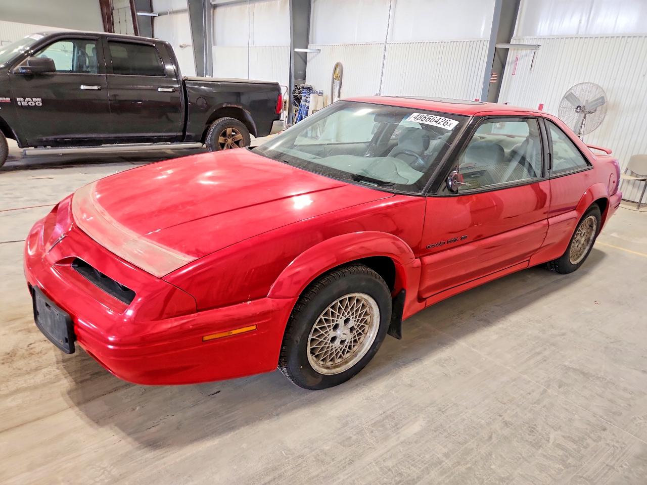 1994 Pontiac Grand Prix SE, VIN 1G2WJ12M0RF313884 — Rear end