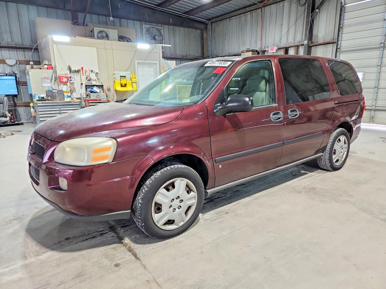 2008 Chevrolet Uplander LS, VIN 1GNDV23W48D104355 — Rear end