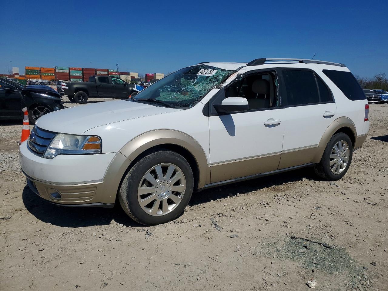 2008 Ford Taurus X Eddie Bauer, VIN 1FMDK08W58GA24927 — Roof