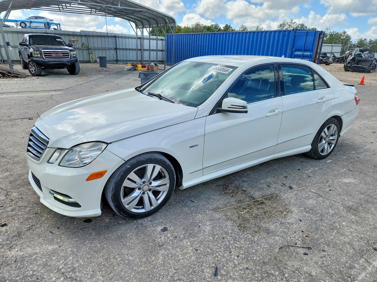 2012 Mercedes-Benz E 350 Sport, VIN WDDHF2EB4CA547462 — Rear end