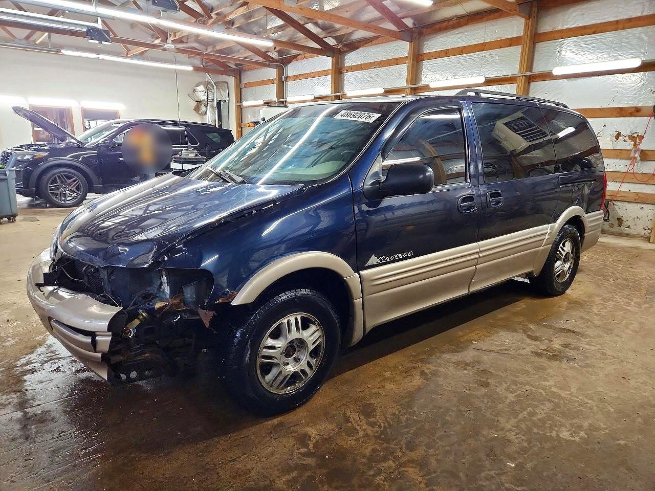 2003 Pontiac Montana 1SA, VIN 1GMDX03E53D171520 — Перед