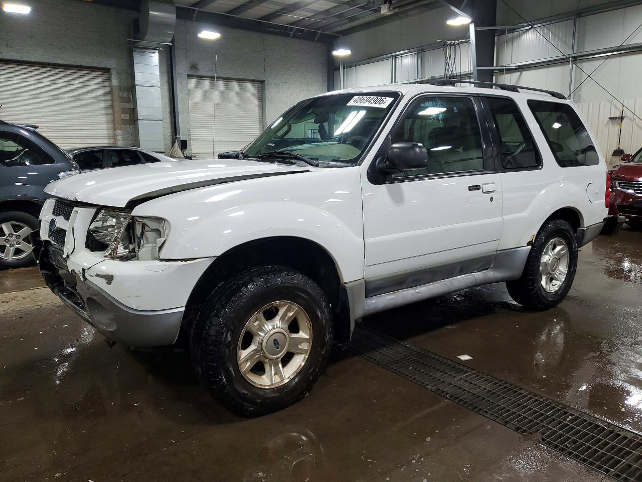 2003 Ford Explorer Sport XLS, VIN 1FMZU70E23UB17331 — Front end