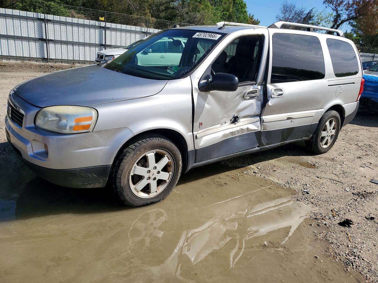 2005 Saturn Relay 3, VIN 5GZDX23L95D275184 — Бок