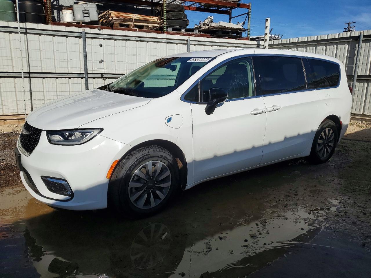 2024 Chrysler Pacifica Hybrid Select, VIN 2C4RC1S7XRR118378 — Water / flood
