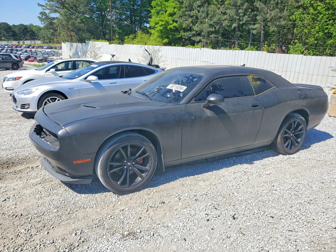2017 Dodge Challenger SXT, VIN 2C3CDZAG9HH600111 — Front end