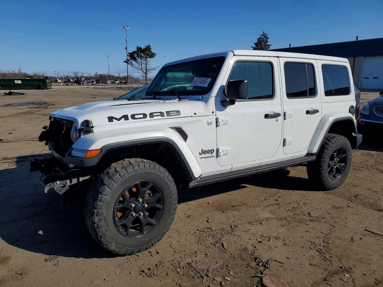 2018 Jeep Wrangler Unlimited Moab, VIN 1C4HJXEG5JW313736 — Перед