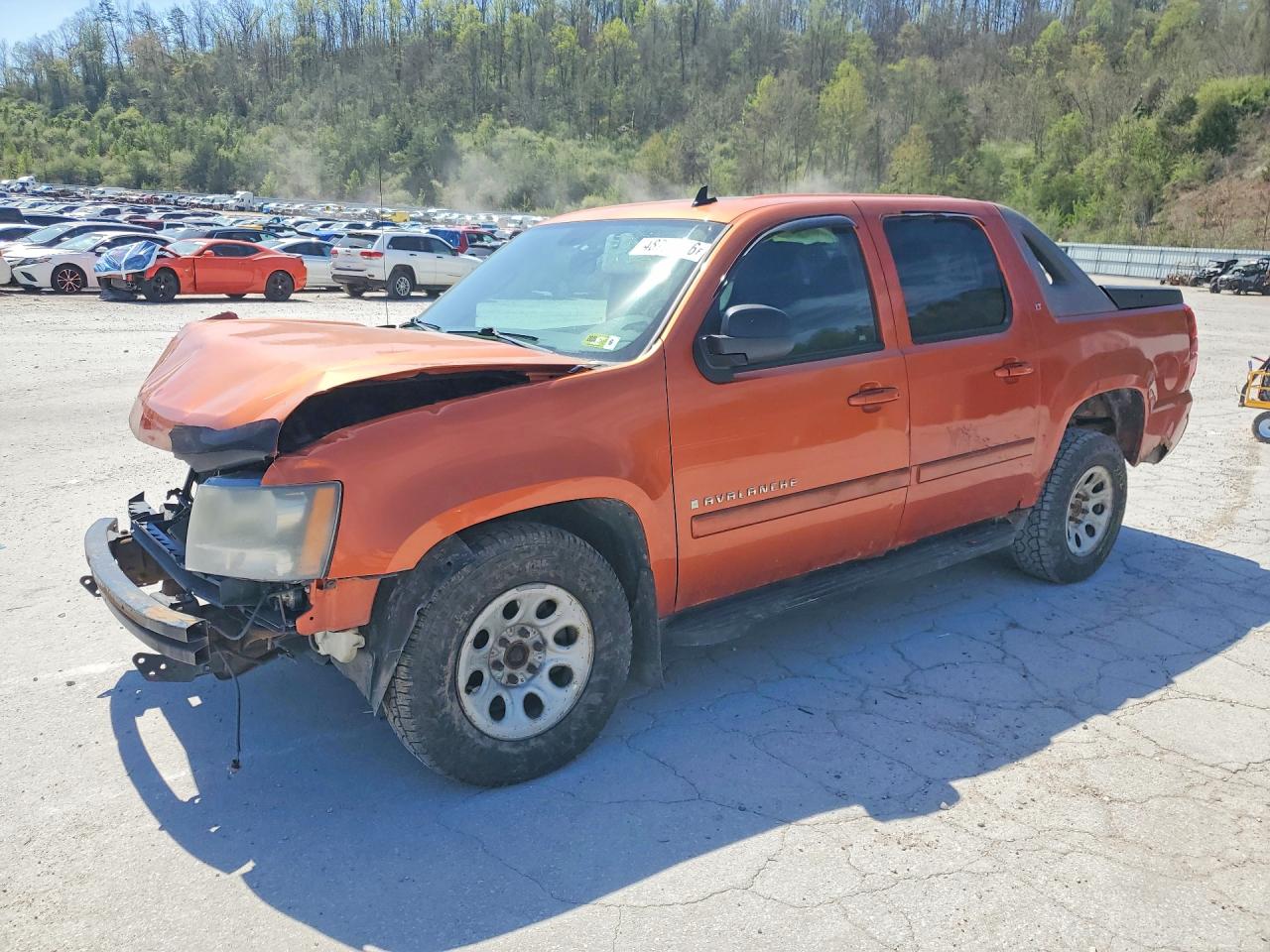 2008 Chevrolet Avalanche 1LT, VIN 3GNFK12318G306060 — Front end