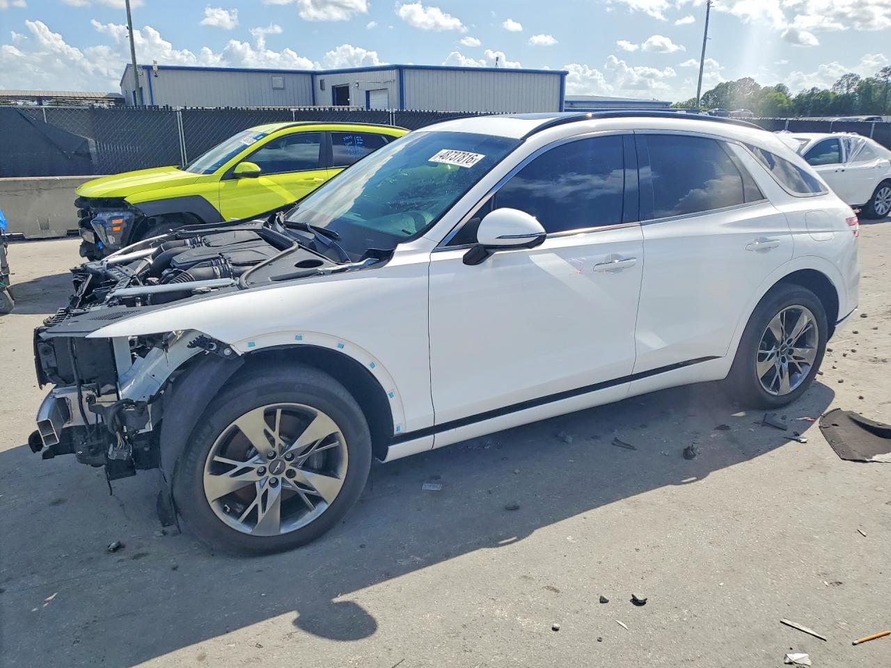 2022 Genesis GV70 Sport, VIN KMUMCDTC2NU012718 — Front end