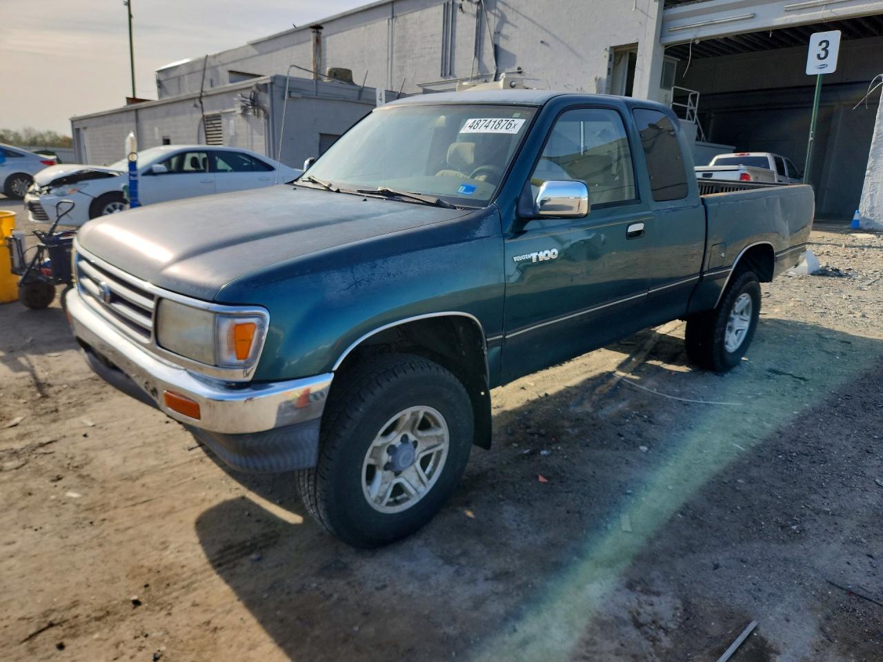 1997 Toyota T100 SR5, VIN JT4UN24D6V0038223 — Rear end