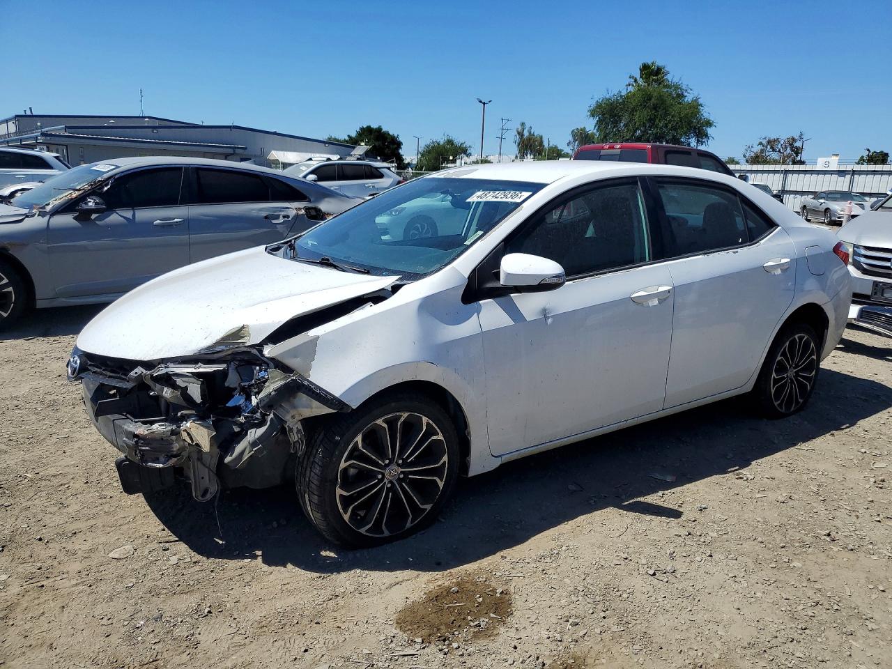 2015 Toyota Corolla S Plus, VIN 5YFBURHE5FP186120 — Front end