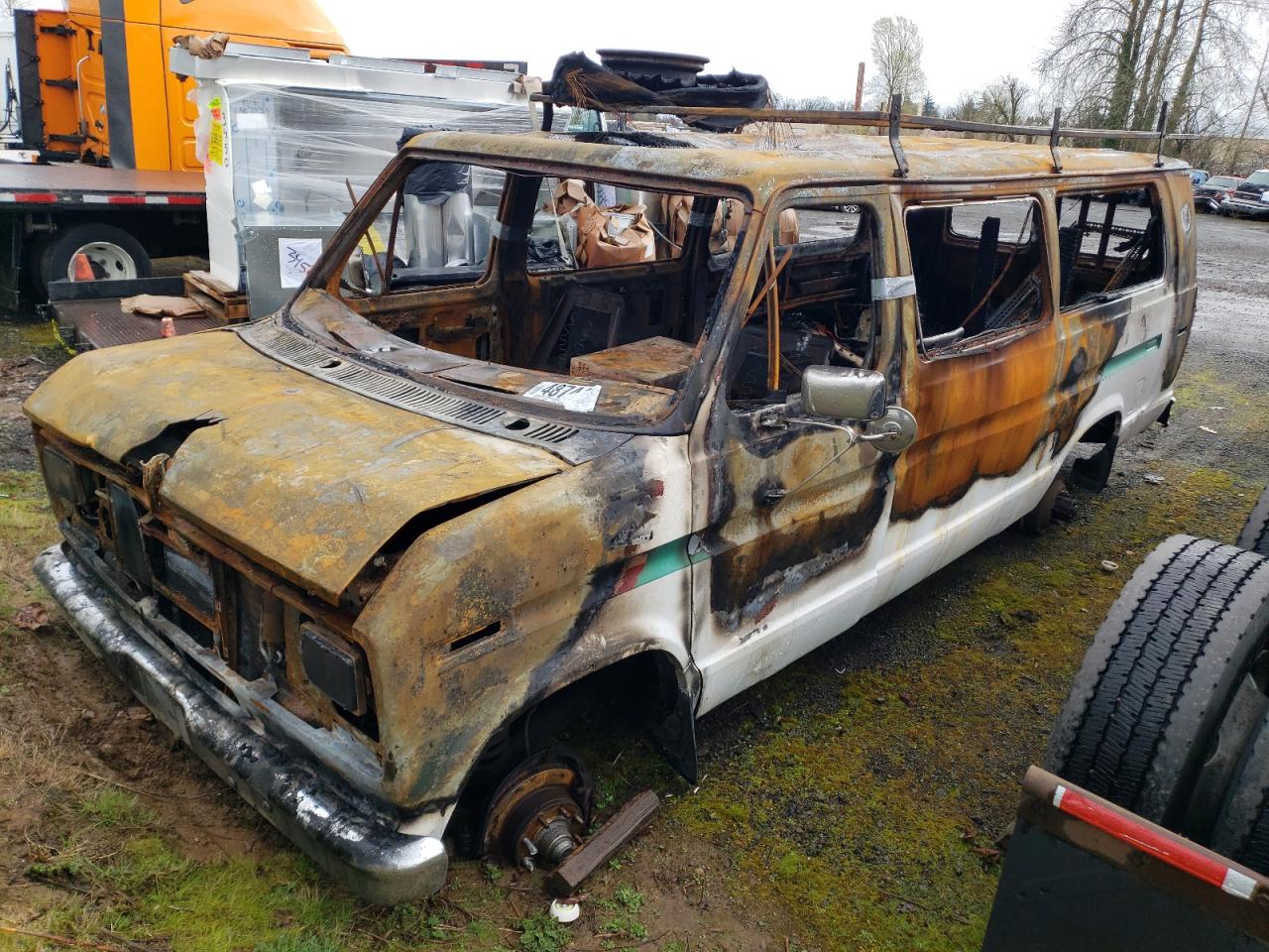 1987 Ford Econoline Wagon, VIN 1FBJS31L5HHA69809 — Burn