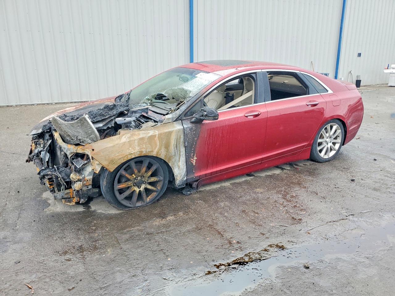 2016 Lincoln MKZ Hybrid, VIN 3LN6L2LU9GR604969 — Engine fire