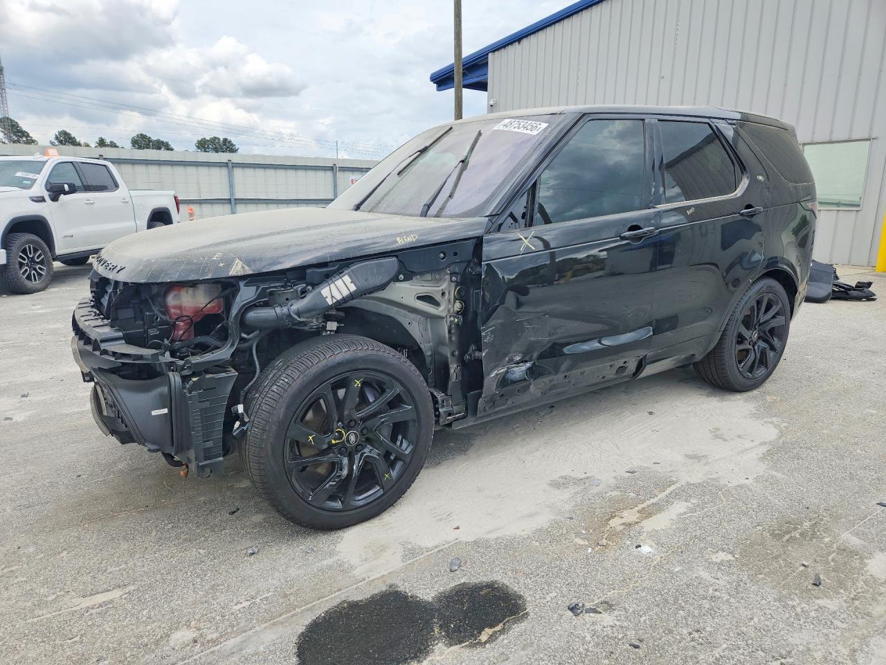 2023 Land Rover Discovery S R-Dynamic, VIN SALRT4EU2P2472838 — Front end