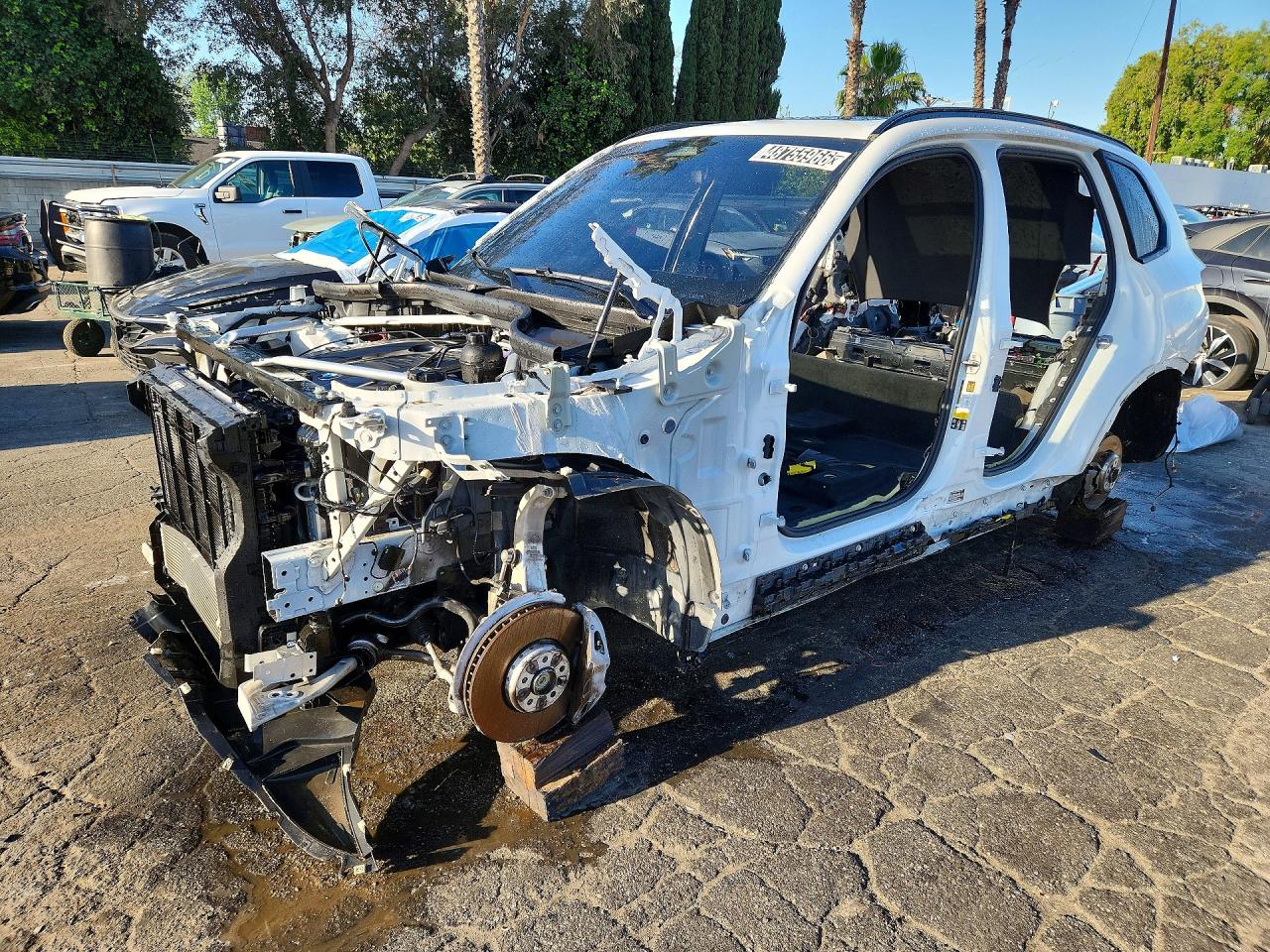 2024 BMW X5 xDrive40i, VIN 5UX23EU07R9T10337 — Stripped