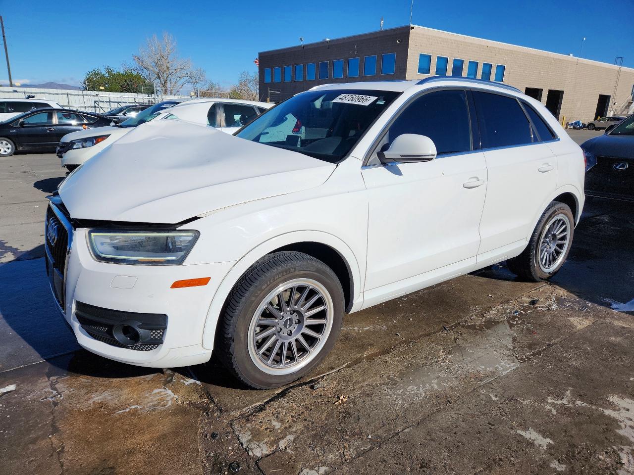 2015 Audi Q3 Premium Plus, VIN WA1EFCFS8FR013429 — Перед