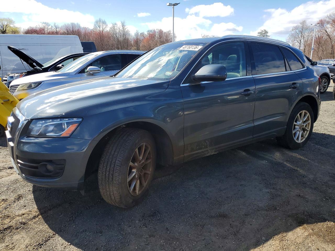 2011 Audi Q5 Premium Plus, VIN WA1LFAFP4BA091576 — Front end