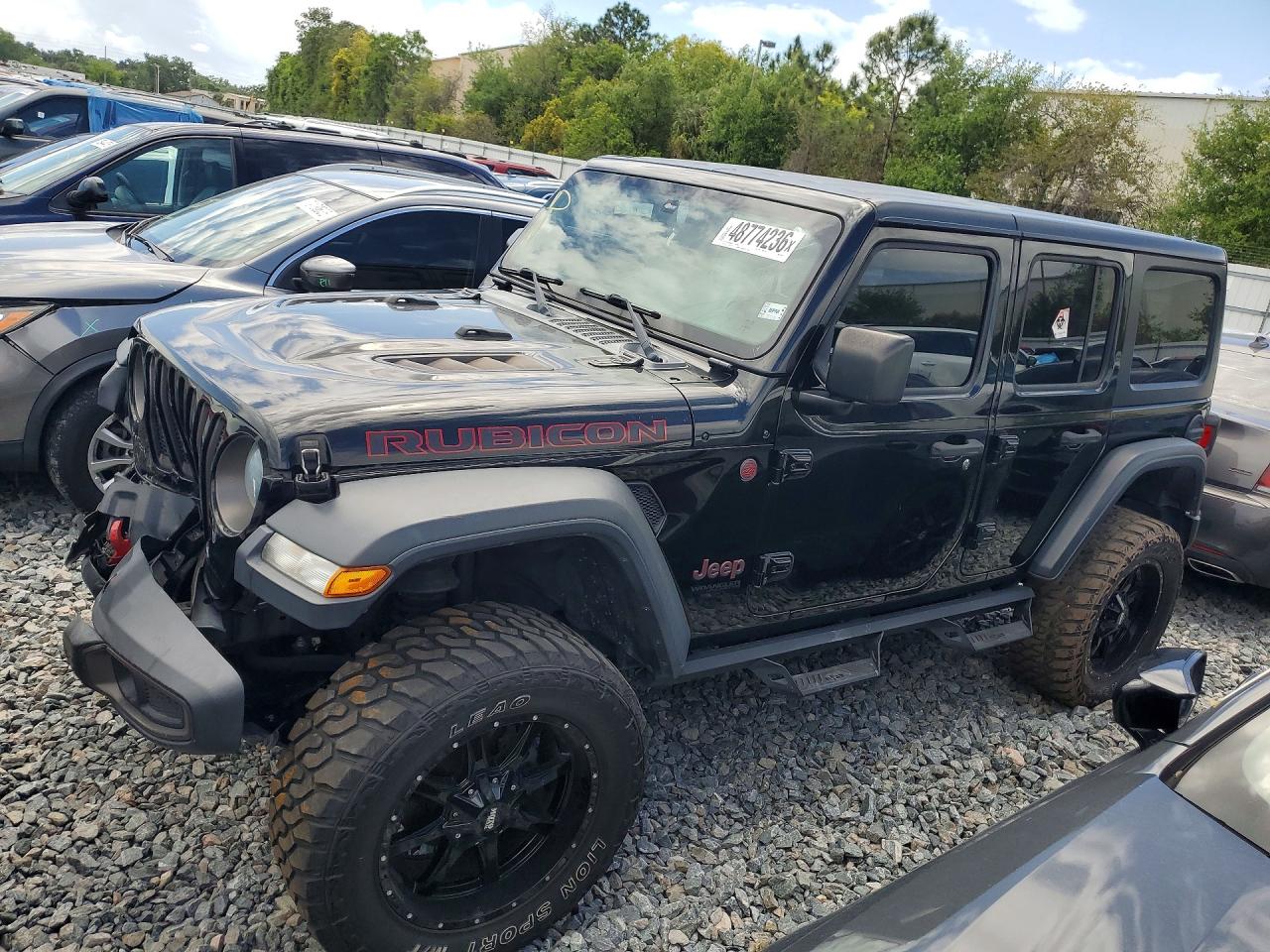 2018 Jeep Wrangler Unlimited Rubicon, VIN 1C4HJXFN4JW204245 — Front end